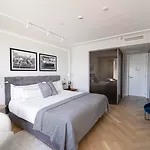 Lasala Plaza Hotel - Adults Only